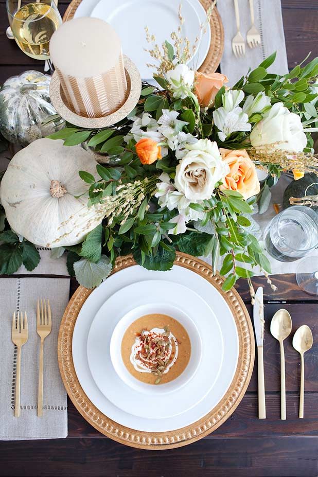 Thanksgiving Table 8